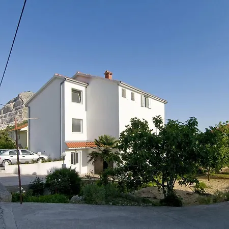 Apartment Mihanovic Zrnovnica Exterior photo