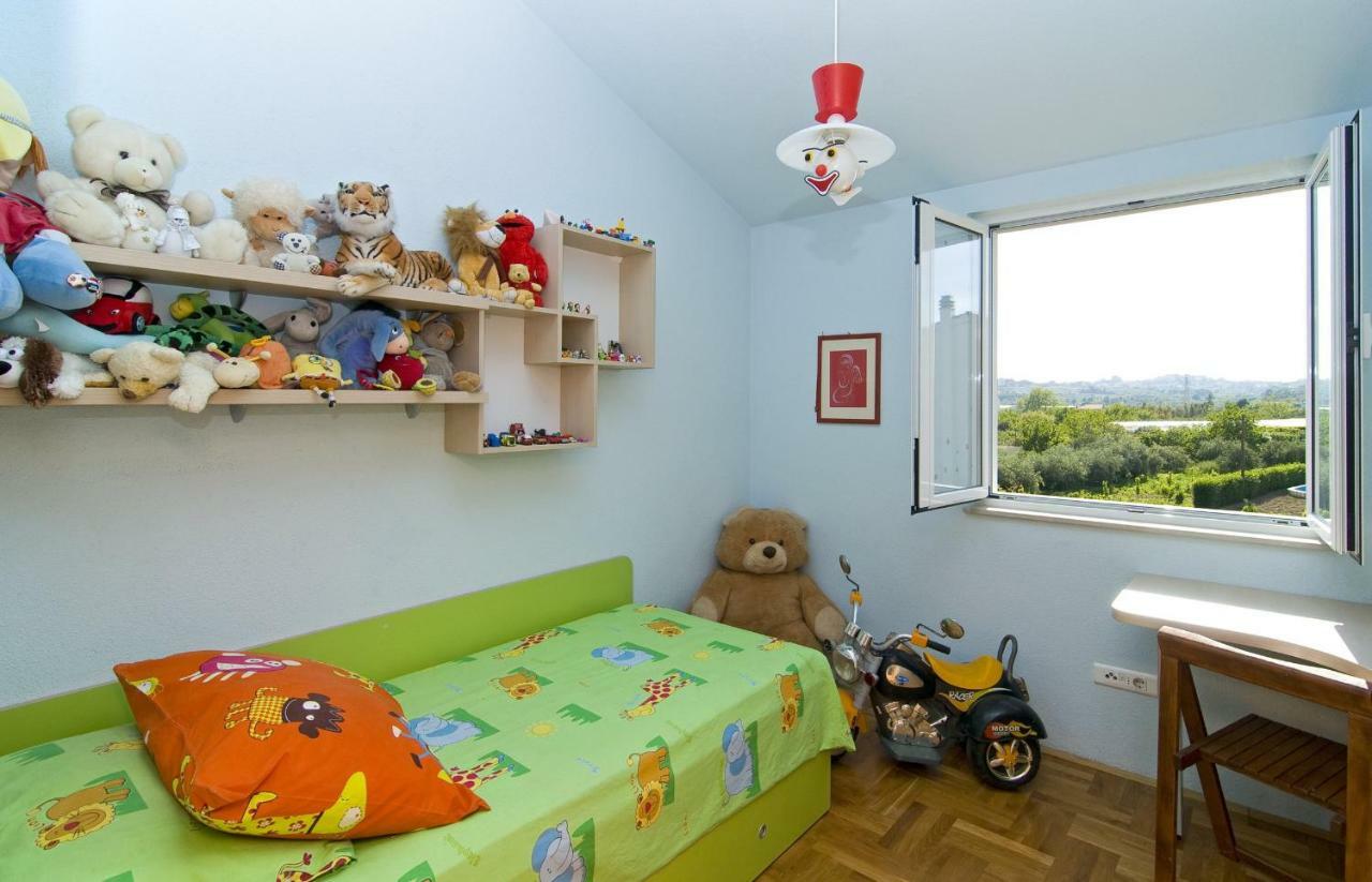Apartment Mihanovic Zrnovnica