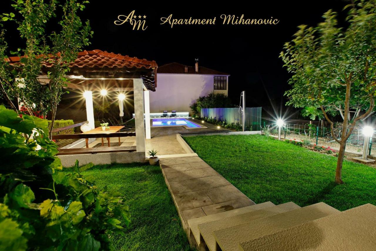 Apartment Mihanovic *